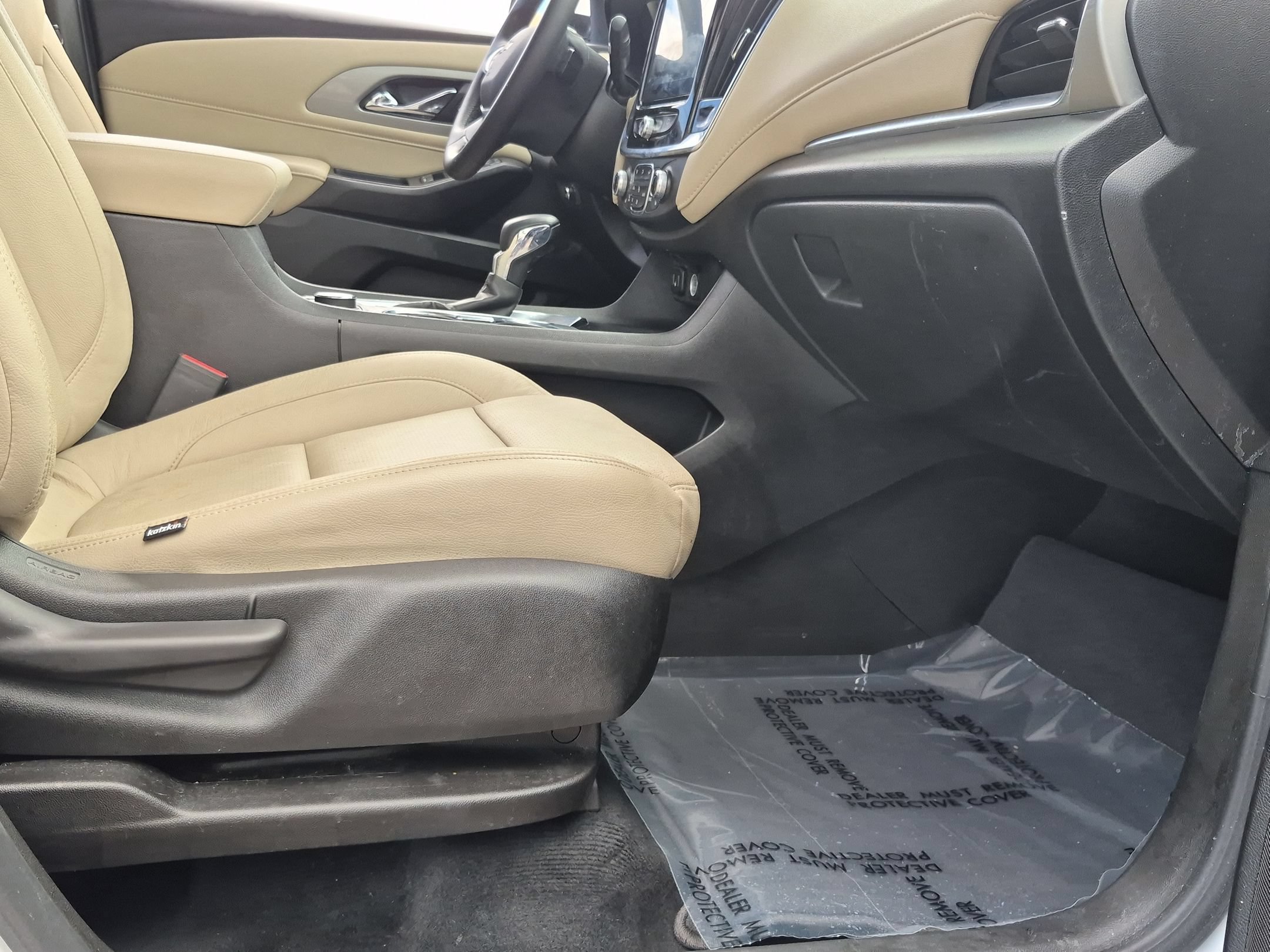 Used 2023 Chevrolet Traverse LT FWD image 25