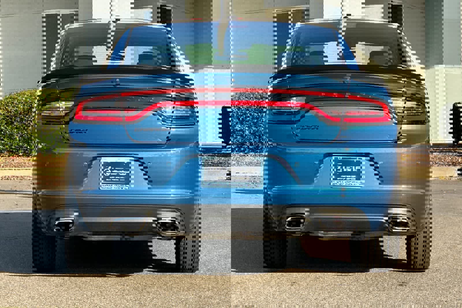 Used 2022 Dodge Charger SXT w/ Blacktop Package image 8