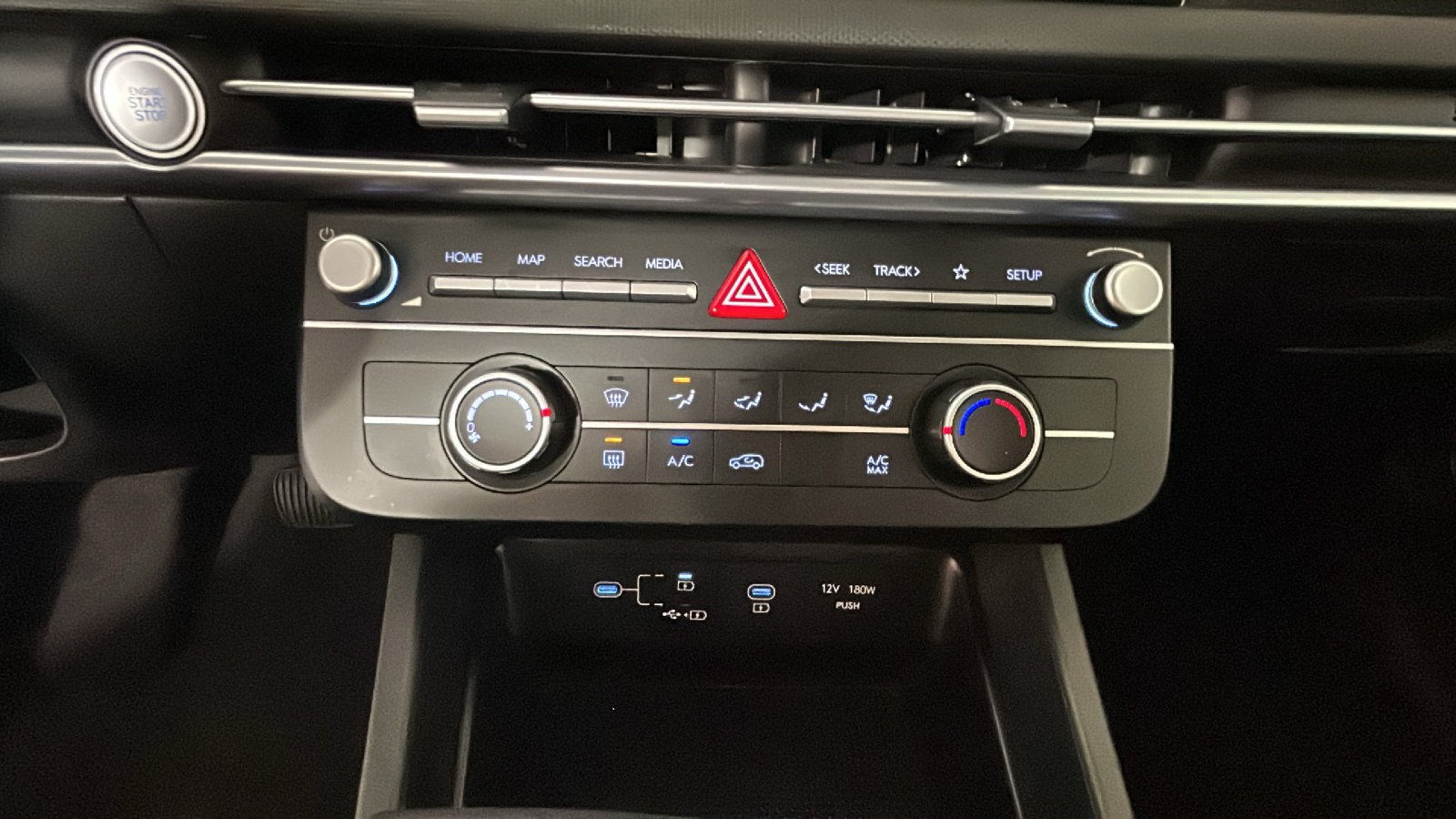 Certified 2025 Hyundai Tucson SE FWD image 29