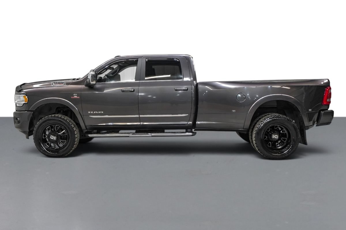 Used 2024 RAM 3500 Limited AWD/4WD image 10