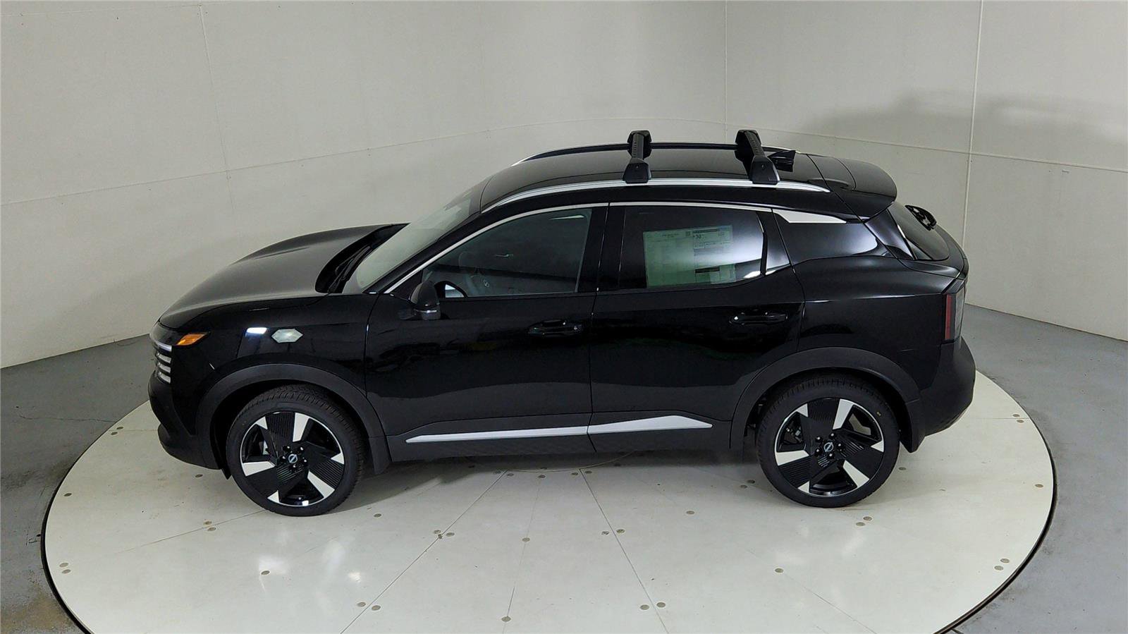New 2026 Nissan Kicks SR w/ Cold Weather Package image 39