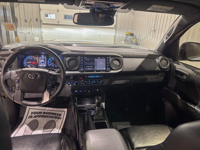 Used 2021 Toyota Tacoma TRD Off-Road w/ TRD Premium Off Road Package image 23