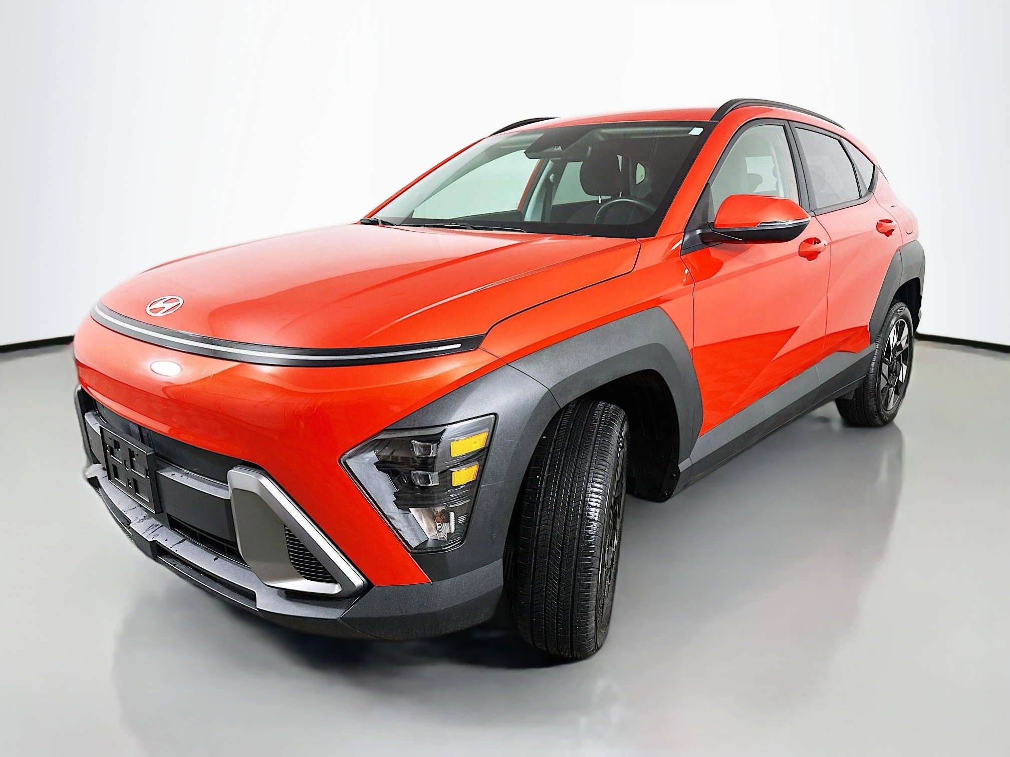 Used 2025 Hyundai Kona SEL AWD/4WD image 3