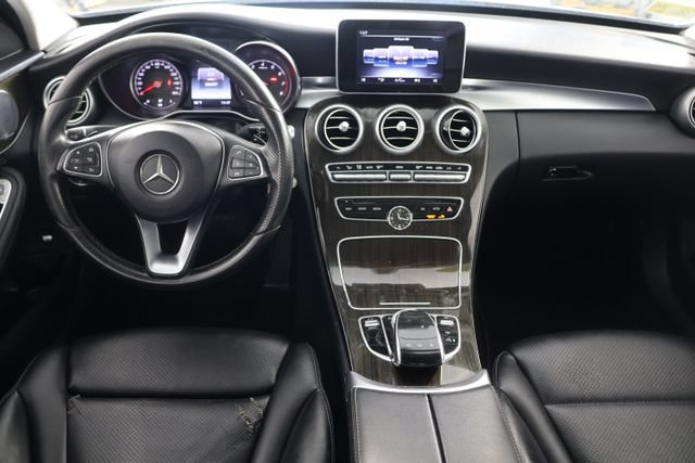 Used 2015 Mercedes-Benz C 300 4MATIC Sedan image 2