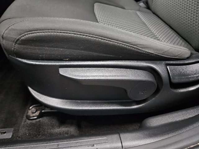 Used 2023 Kia Sportage LX image 29