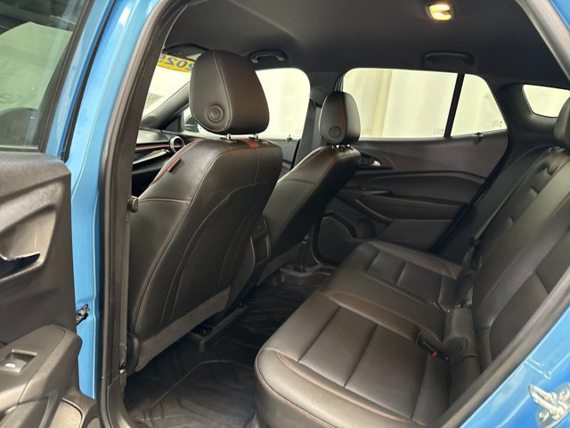 Used 2025 Chevrolet Trax RS w/ Driver Confidence Package FWD image 14