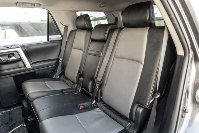 Used 2022 Toyota 4Runner SR5 Premium w/ Moonroof Package AWD/4WD image 13