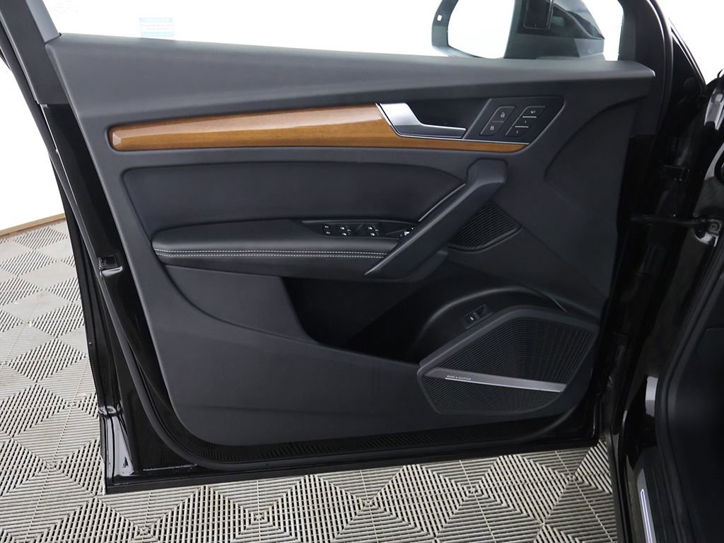 Used 2023 Audi Q5 2.0T Prestige image 26