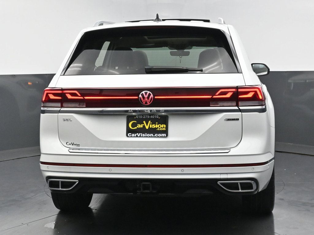 Used 2024 Volkswagen Atlas SEL Premium R-Line image 4