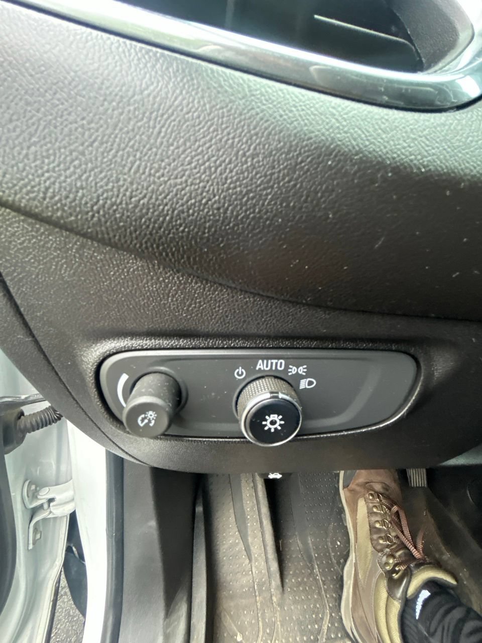 Used 2019 Chevrolet Equinox LT w/ LPO, Blackout Package FWD image 27