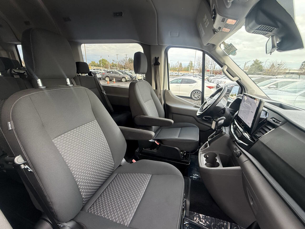 Used 2023 Ford Transit 350 XLT image 20