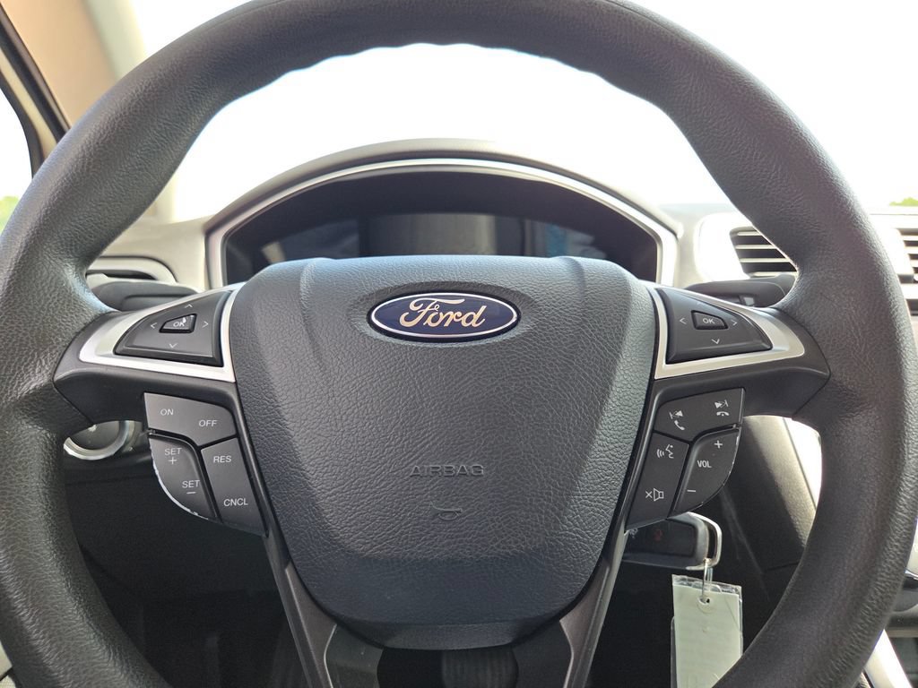 Used 2013 Ford Fusion SE FWD image 29