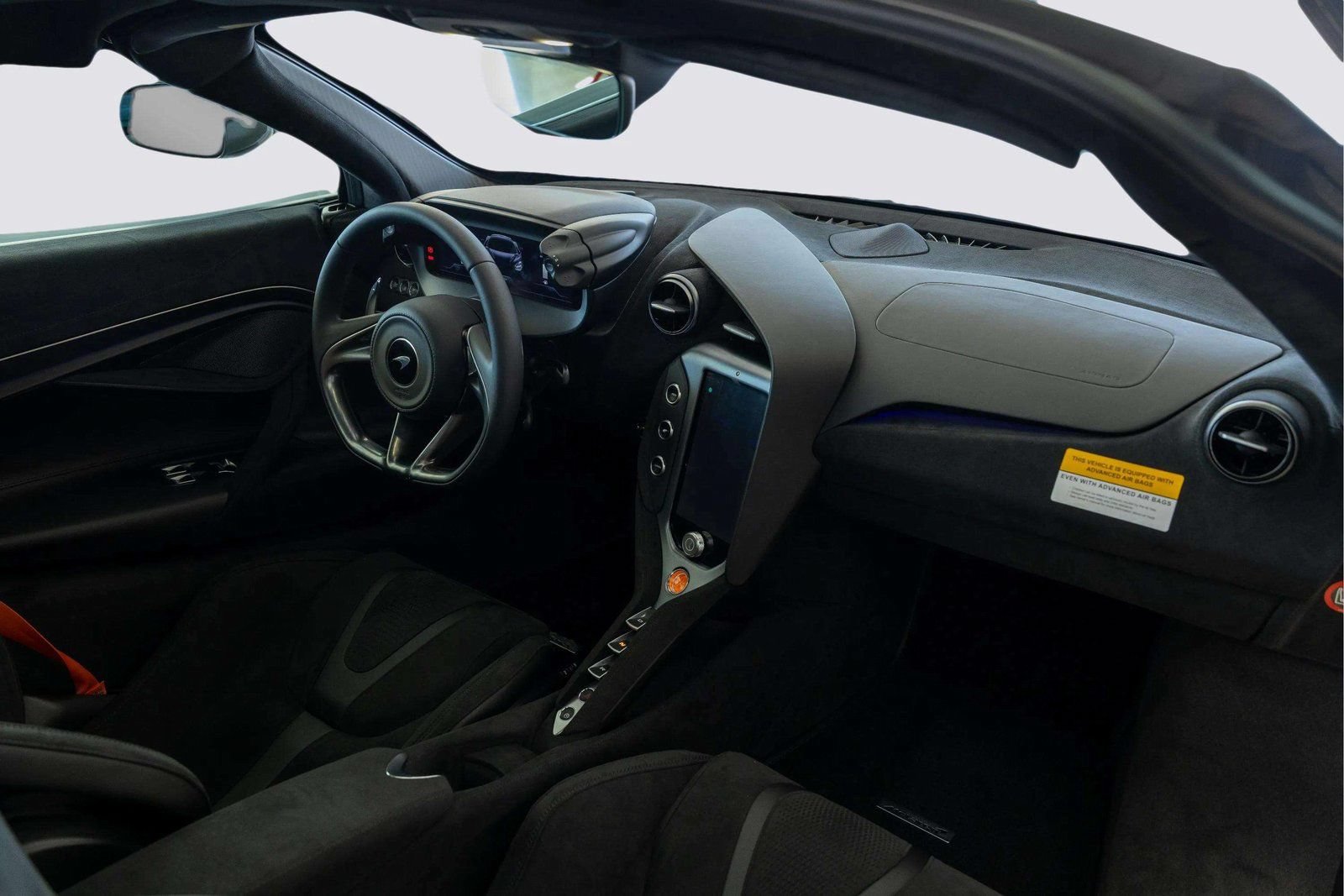 New 2026 McLaren 750S RWD image 38