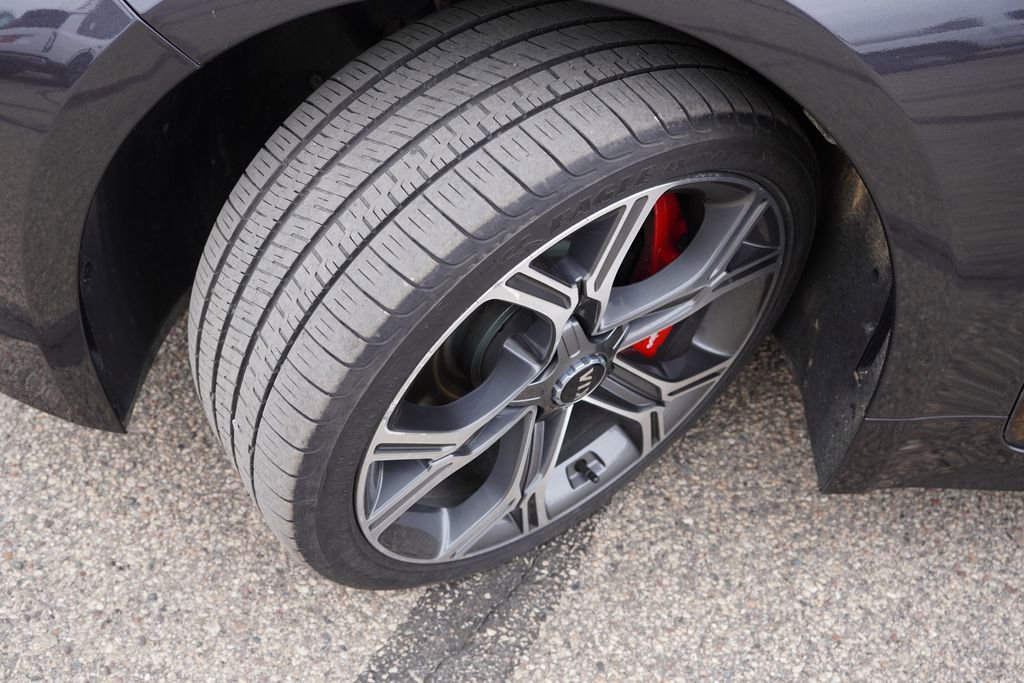 Certified 2020 Kia Stinger GT1 image 13