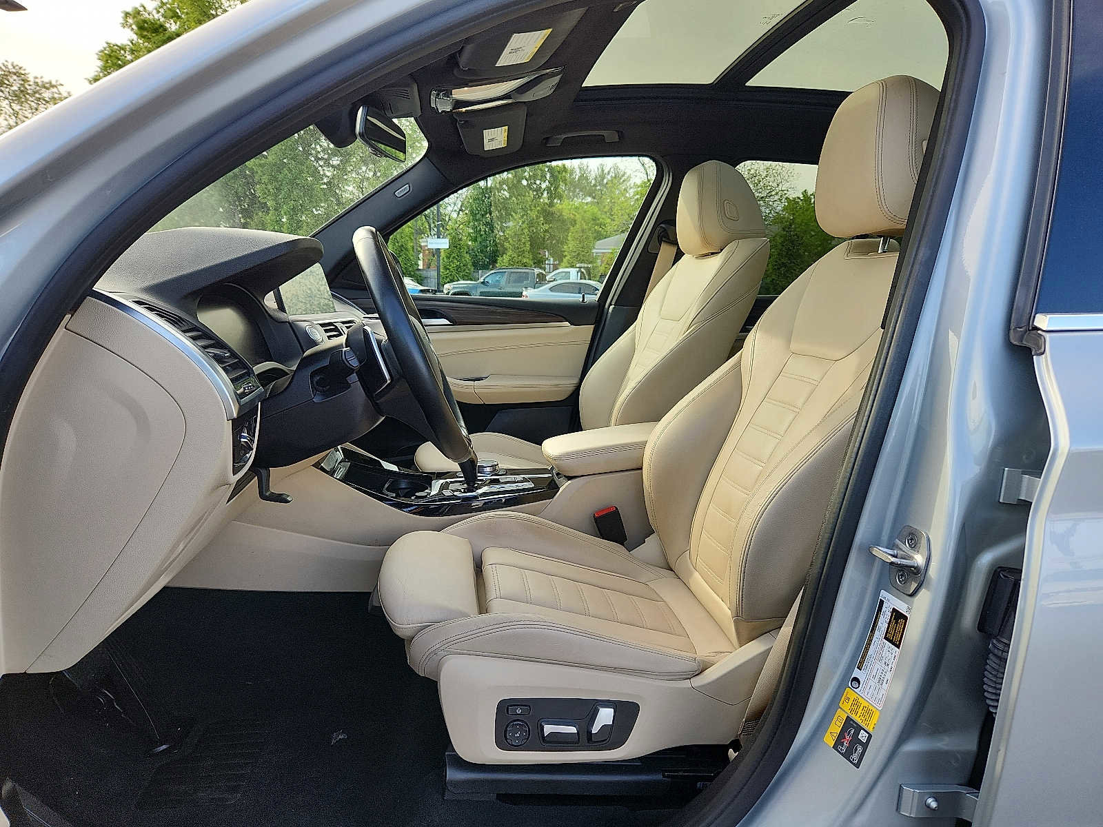 Used 2021 BMW X3 xDrive30e w/ Convenience Package AWD/4WD image 13
