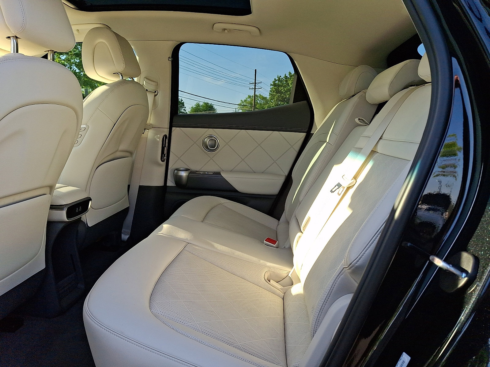 Certified 2026 Genesis GV60 Advance AWD/4WD image 10