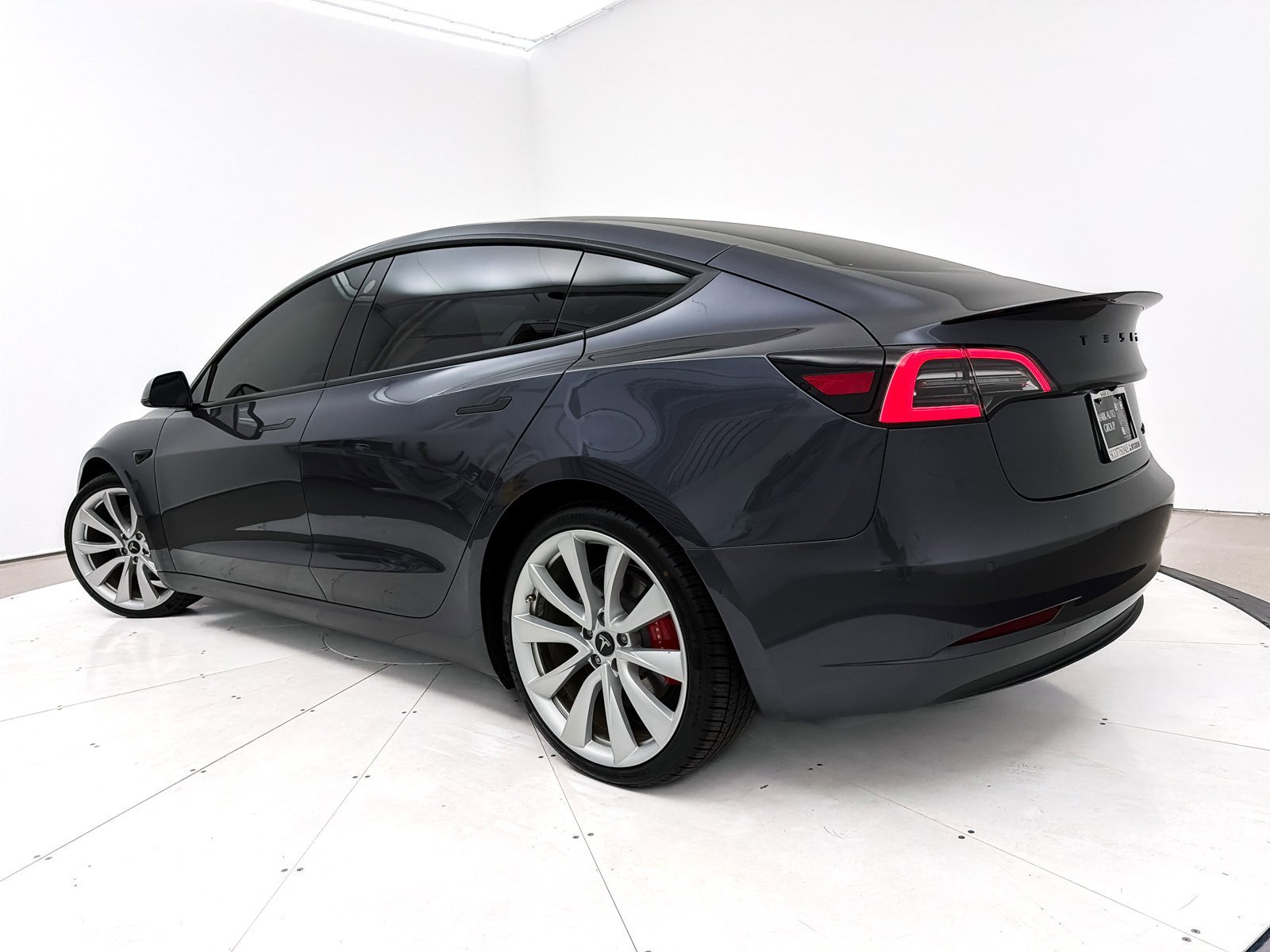 Used 2018 Tesla Model 3 Long Range image 8