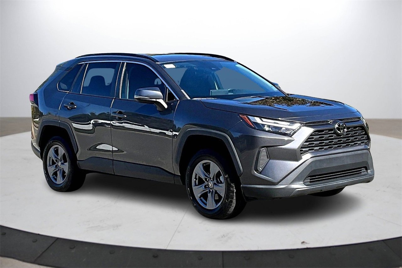 Used 2022 Toyota RAV4 XLE