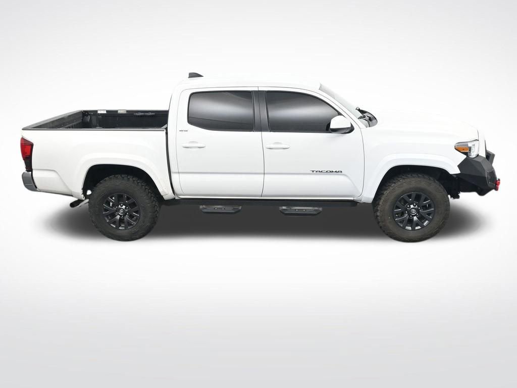 Used 2022 Toyota Tacoma SR5 AWD/4WD image 23