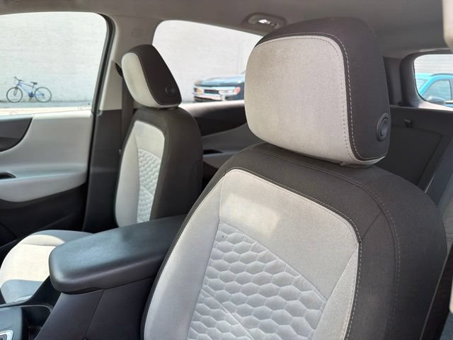 Used 2019 Chevrolet Equinox LS AWD/4WD image 13