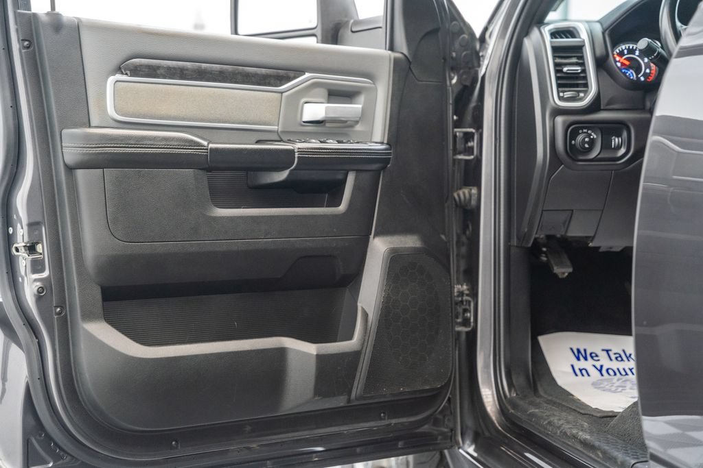 Used 2023 Chevrolet TrailBlazer LT w/ Convenience Package FWD image 44