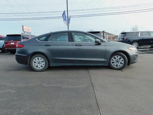 Used 2020 Ford Fusion S image 5