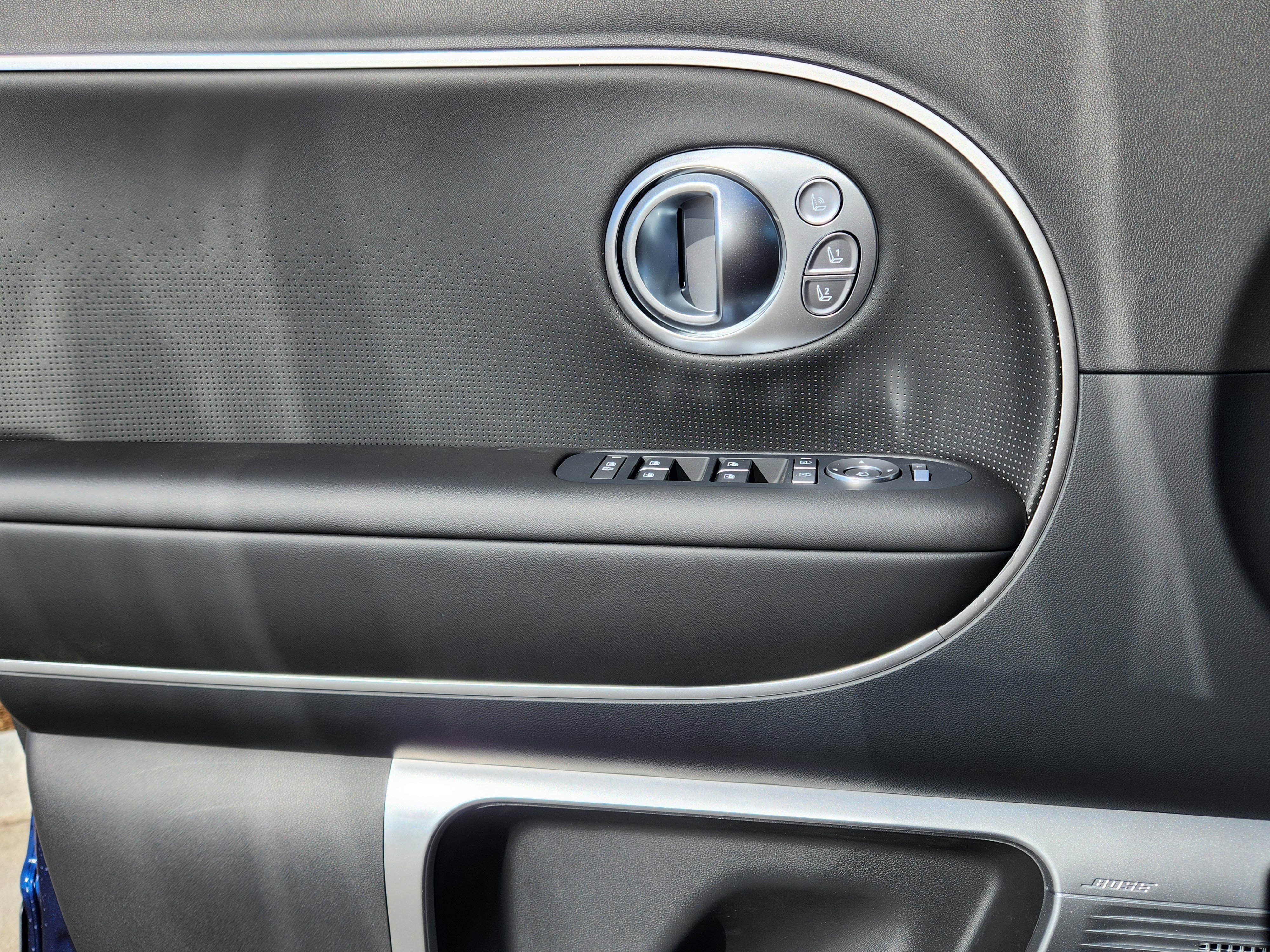 New 2026 Hyundai Ioniq 9 Calligraphy w/ Tow & Go Package image 13