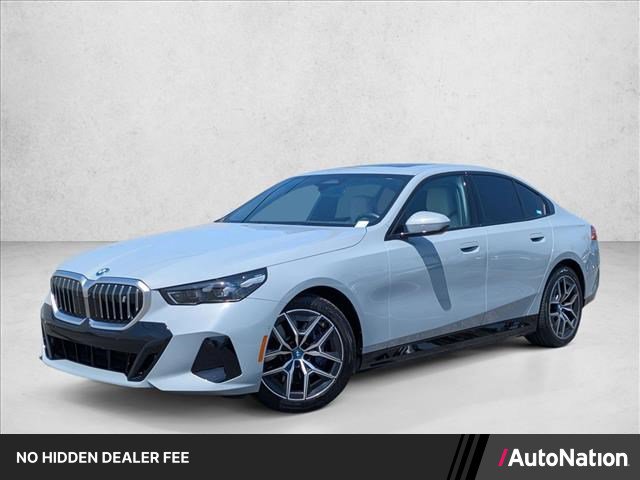 Certified 2025 BMW i5 eDrive40i w/ M Sport Package RWD image 1