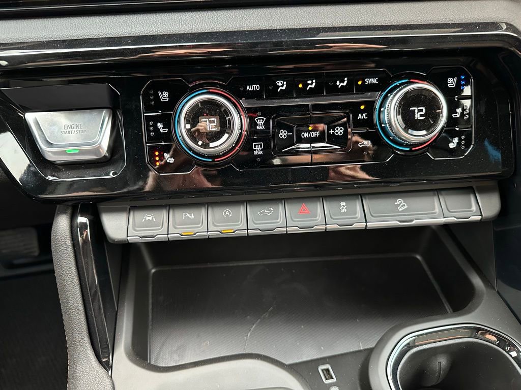 New 2026 GMC Sierra 1500 AT4 w/ AT4 Premium Package image 24