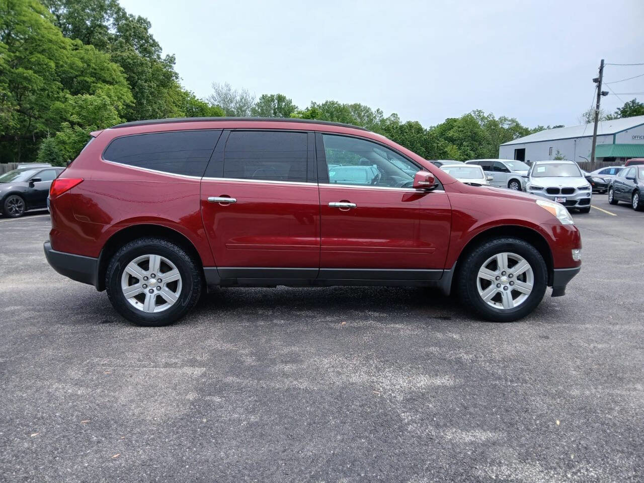 Used 2011 Chevrolet Traverse LT w/ Personal Connectivity Package image 4