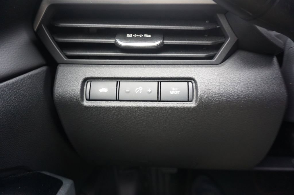 Used 2023 Nissan Altima 2.5 SR w/ SR Premium Package FWD image 5