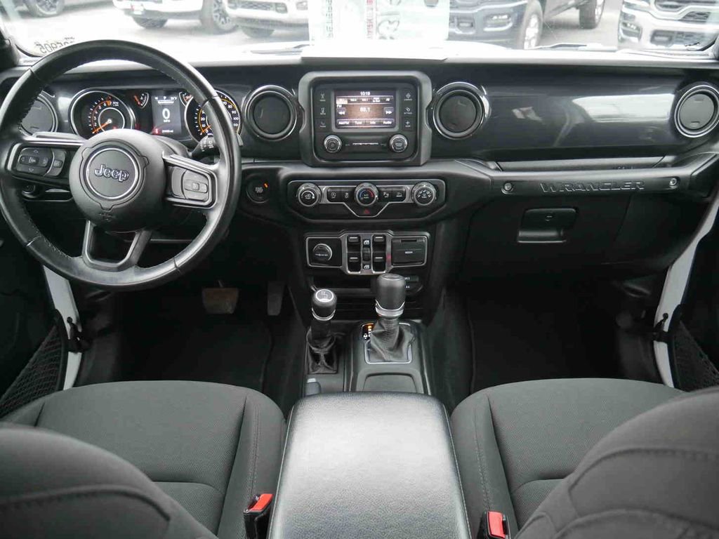 Used 2021 Jeep Wrangler Unlimited Sport image 5