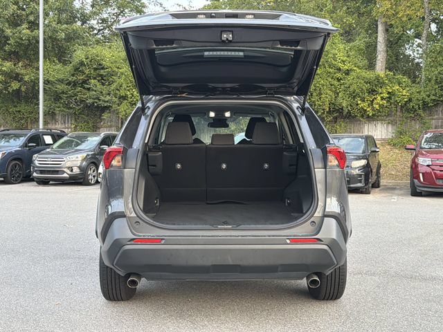 Used 2025 Toyota RAV4 LE AWD/4WD image 11
