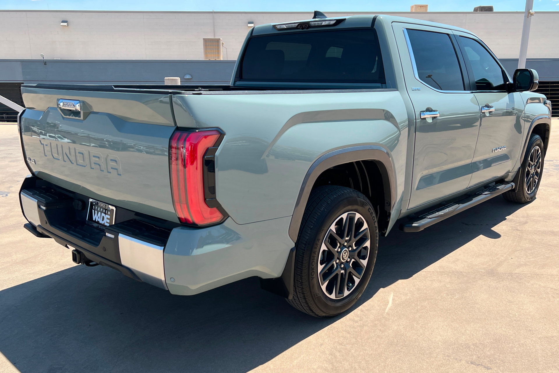Used 2024 Toyota Tundra Limited AWD/4WD image 6