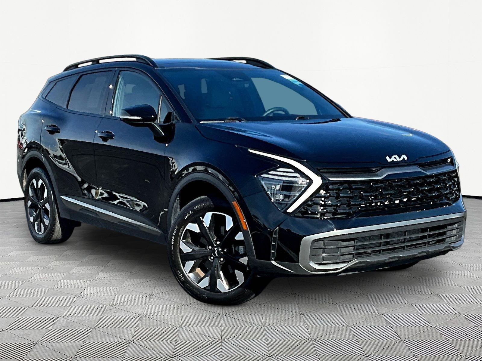 Used 2024 Kia Sportage X-Line w/ X-Line Premium Package AWD/4WD image 3