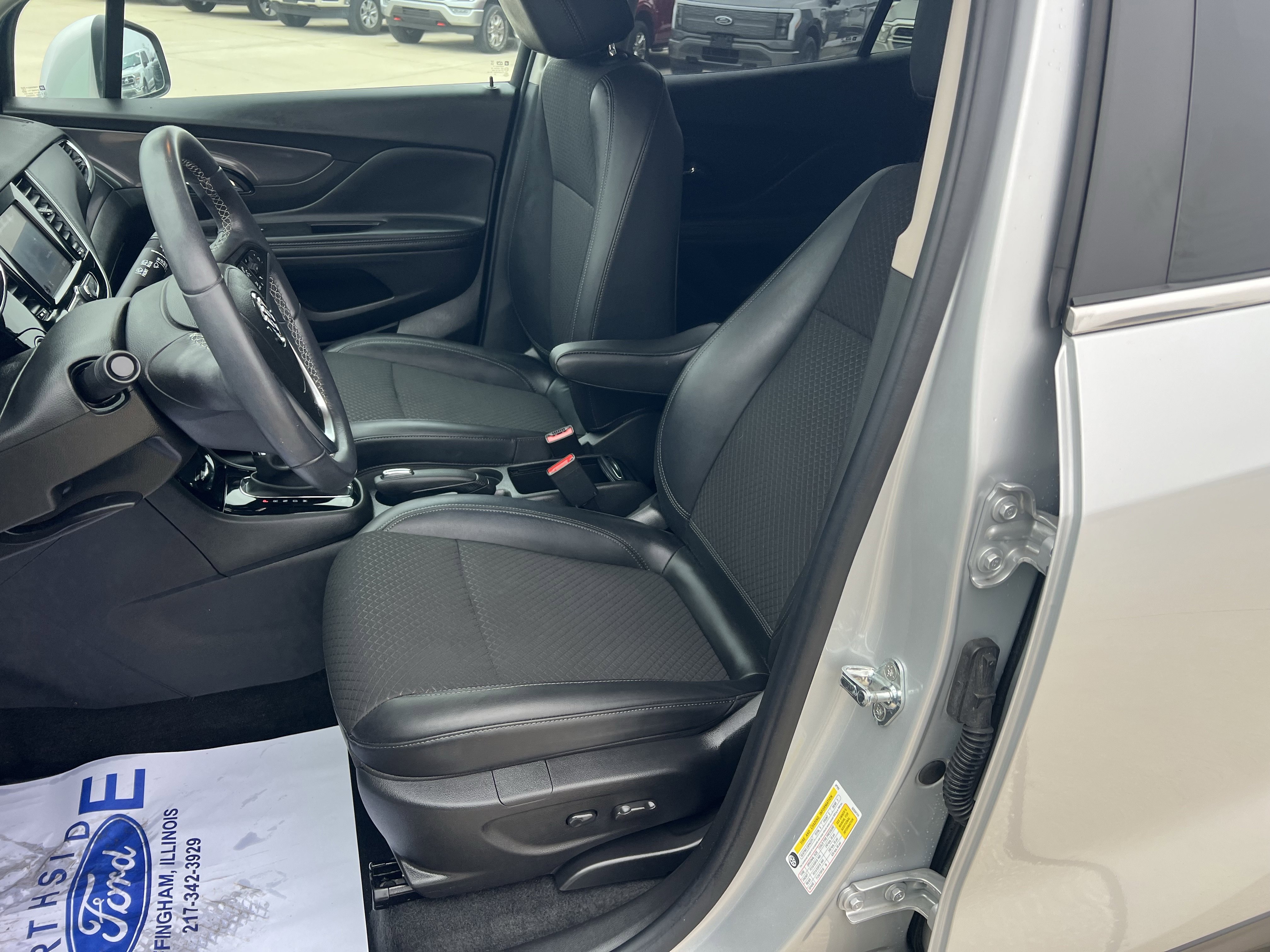 Used 2022 Buick Encore Preferred w/ Safety Package image 14