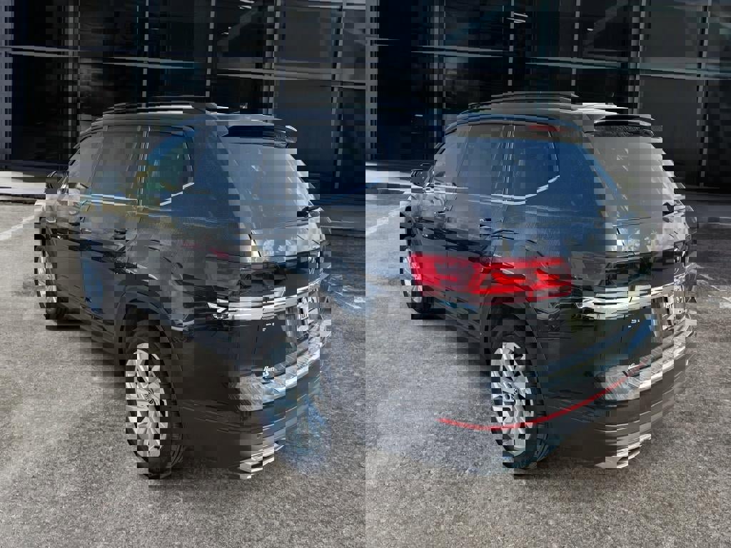 Used 2023 Volkswagen Atlas SE image 5