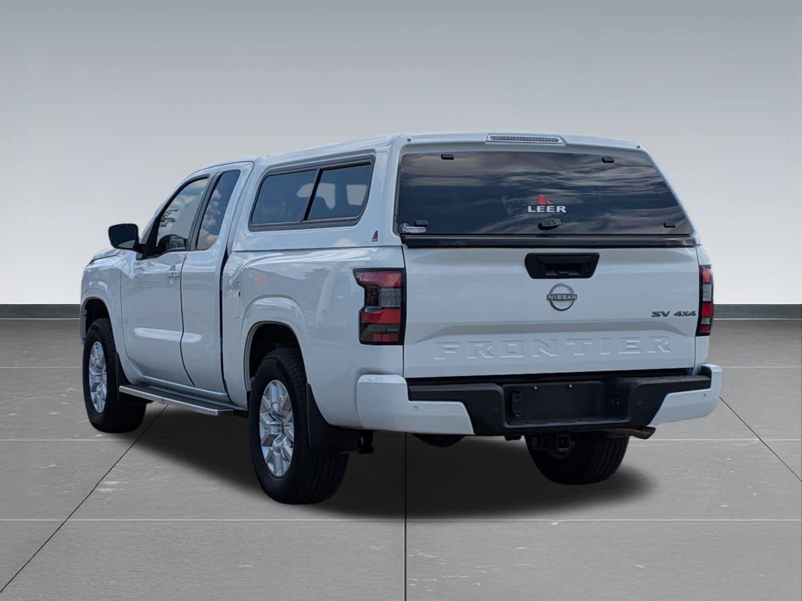 Used 2024 Nissan Frontier SV w/ SV Convenience Package AWD/4WD image 4