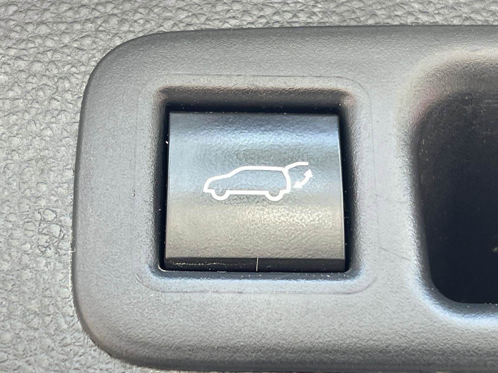 Used 2021 Toyota Highlander XSE image 20