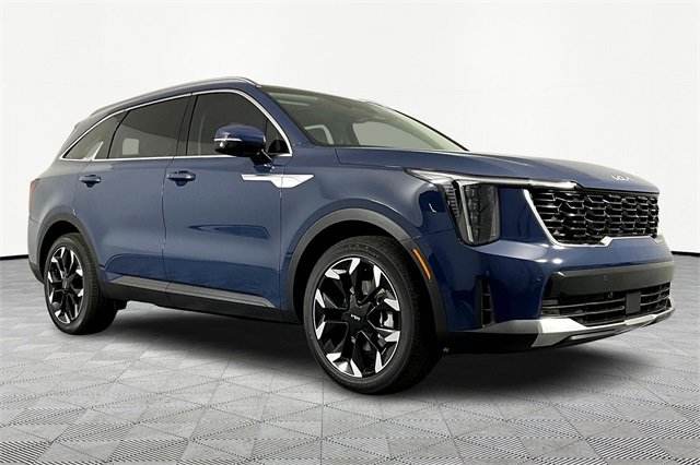 Certified 2025 Kia Sorento EX w/ Panoramic Sunroof Package image 2