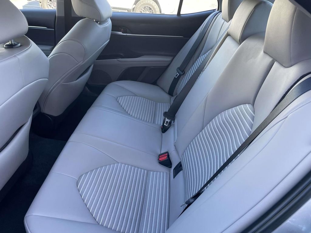 Used 2024 Toyota Camry SE image 23