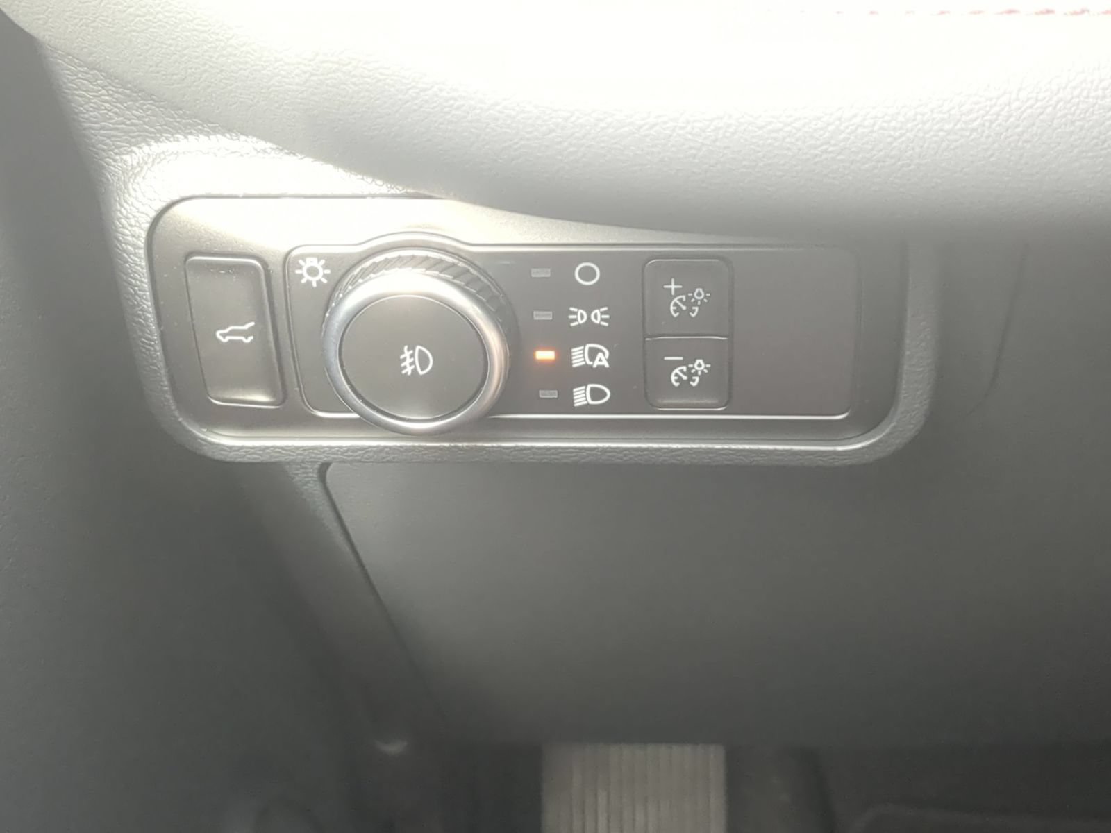 New 2026 Ford Explorer Active w/ Active Comfort Package AWD/4WD image 16