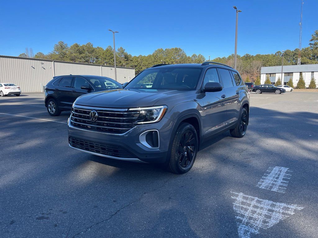 New 2026 Volkswagen Atlas SE AWD/4WD image 2
