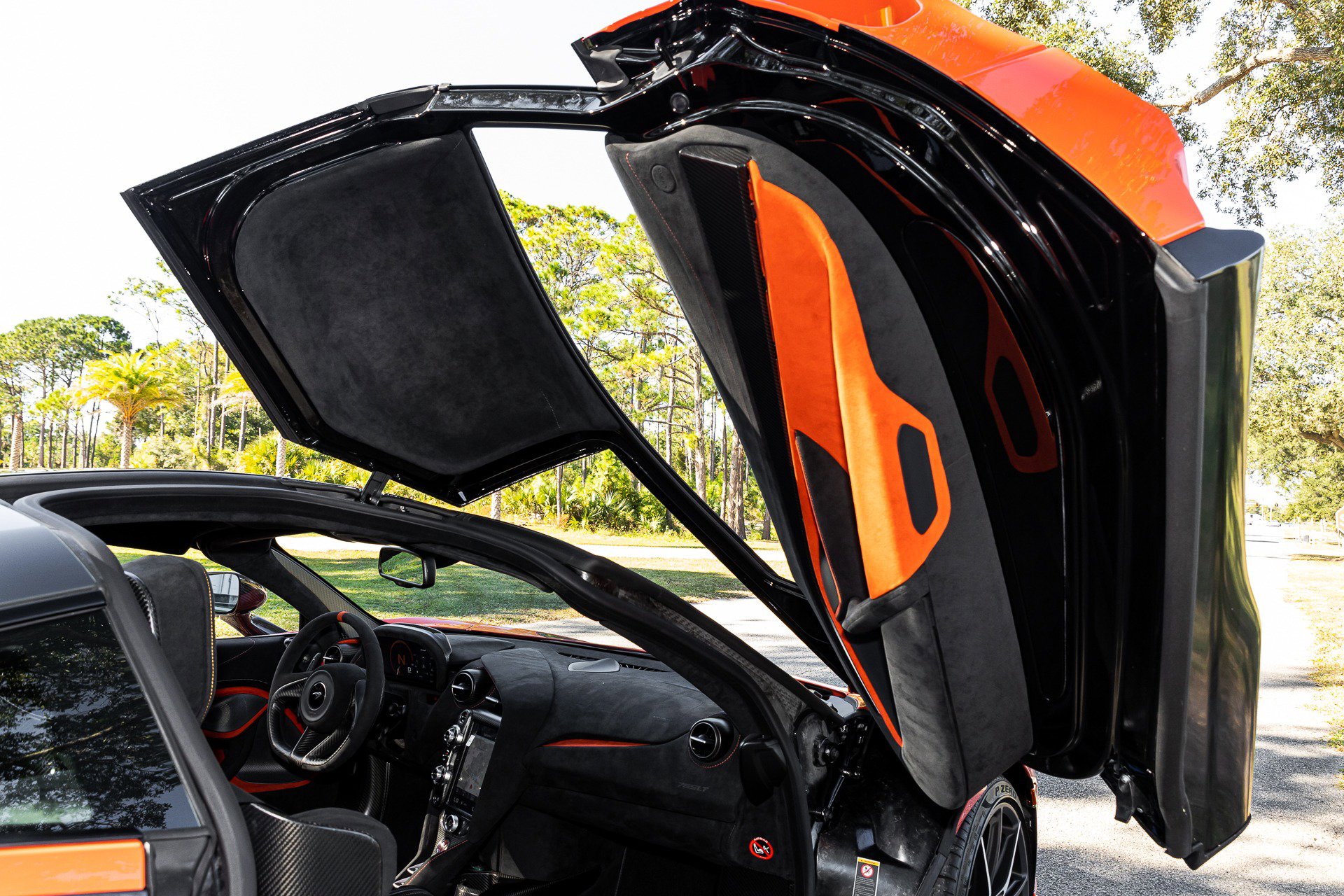 Used 2021 McLaren 765LT image 83