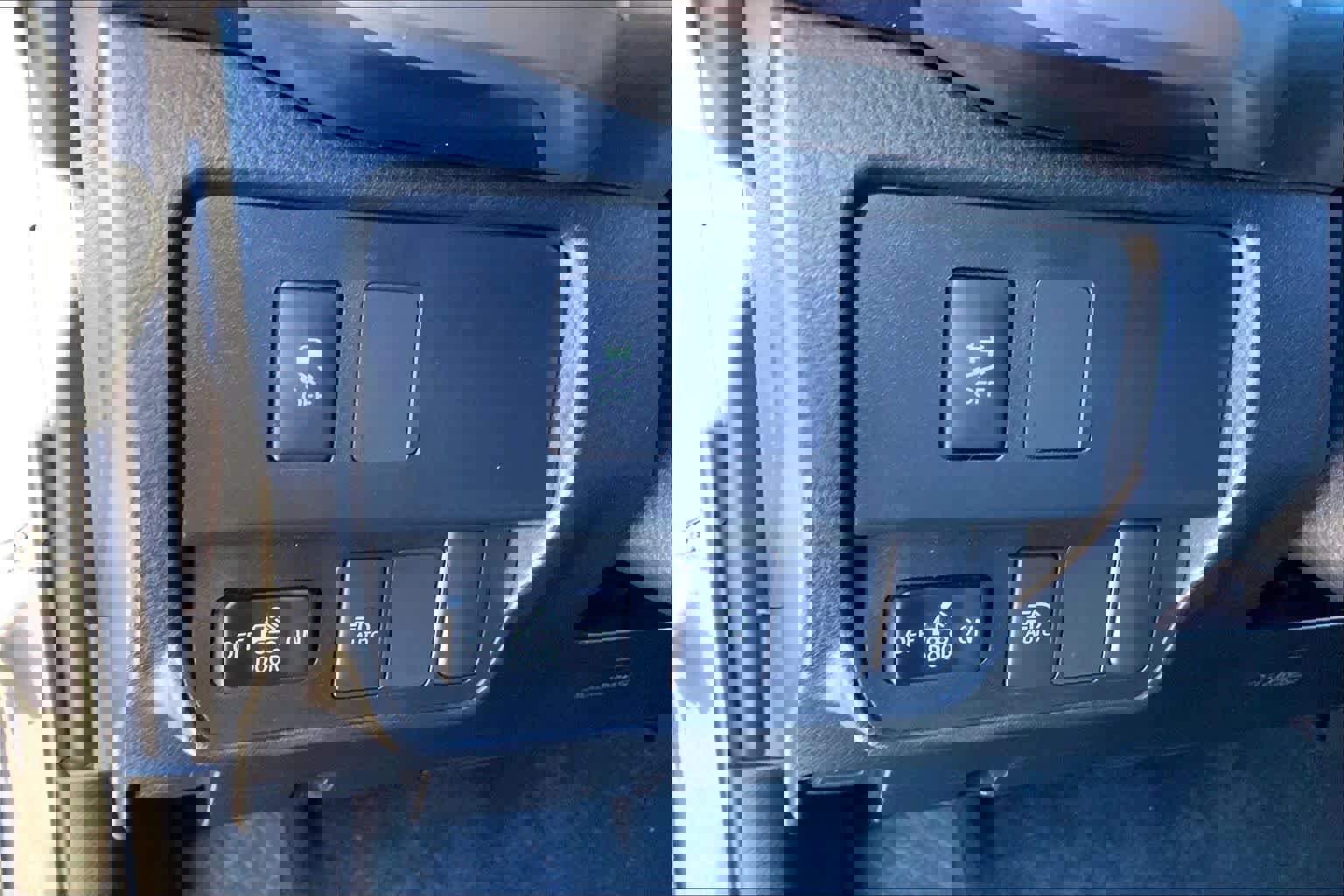 Used 2023 Toyota Tacoma SR5 image 32