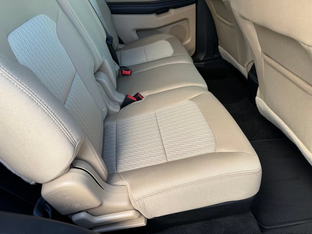 Used 2016 Ford Explorer 4WD image 11