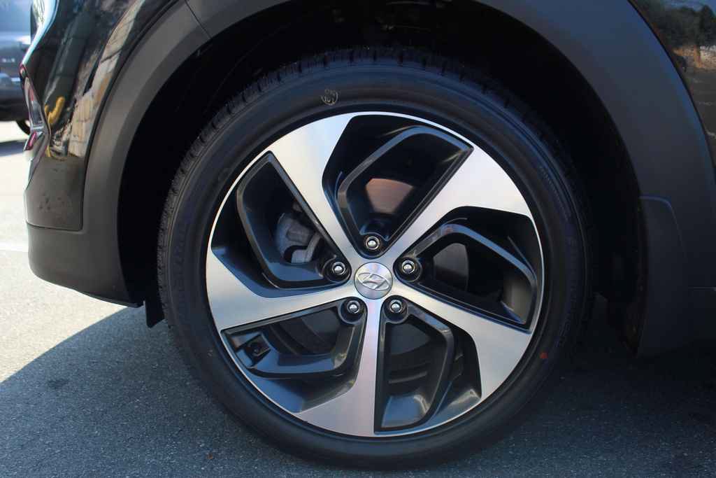 Used 2018 Hyundai Tucson Value AWD/4WD image 32