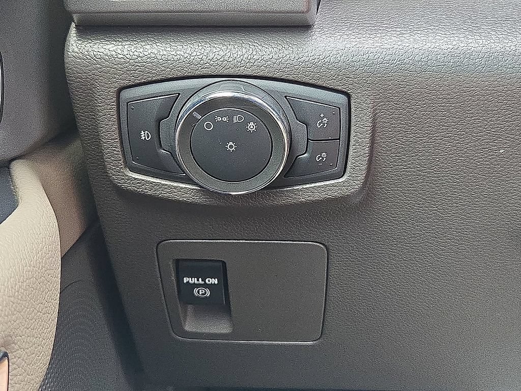 Used 2021 Ford Expedition XLT RWD image 19