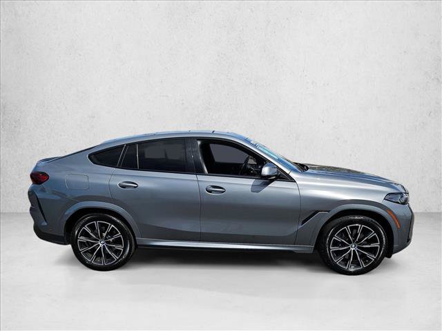 Used 2026 BMW X6 xDrive40i AWD/4WD image 4