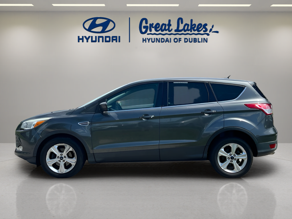 Used 2015 Ford Escape SE FWD image 2
